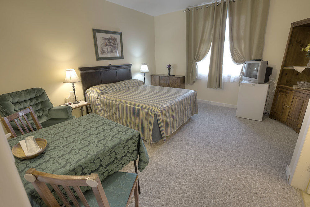 Villa Maria Country Inn Acheson Eksteriør bilde
